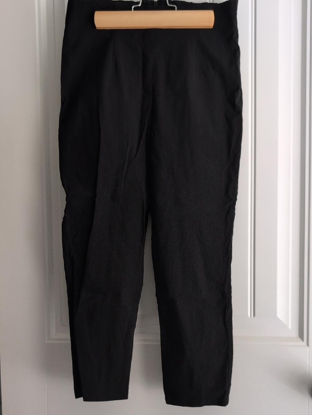 Hell Bunny Black Women's High Waisted Back Zippered Capris